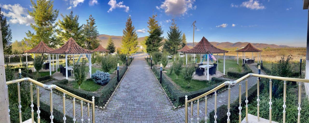 Hotel Paradise Bilisht 외부 사진